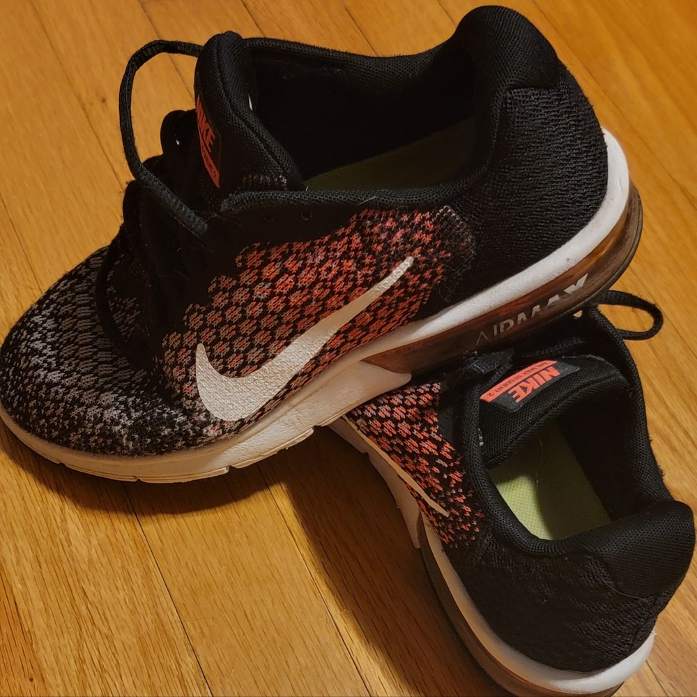 Nike Air Max Sequent 2  size 9.5 women